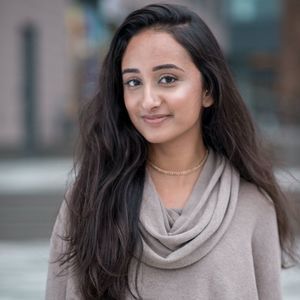 Meet your Posher, Ezzah